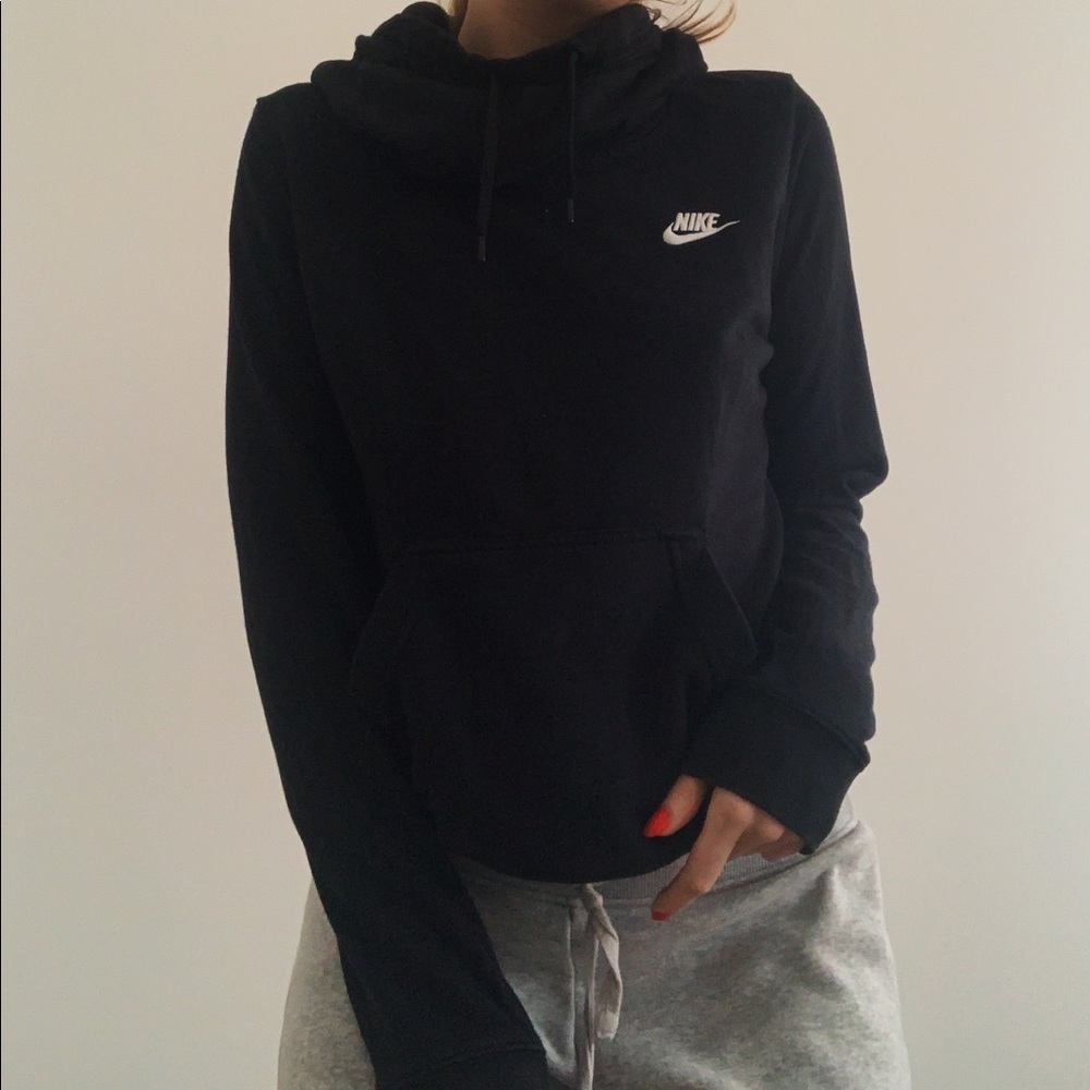Nike black sweatshirt